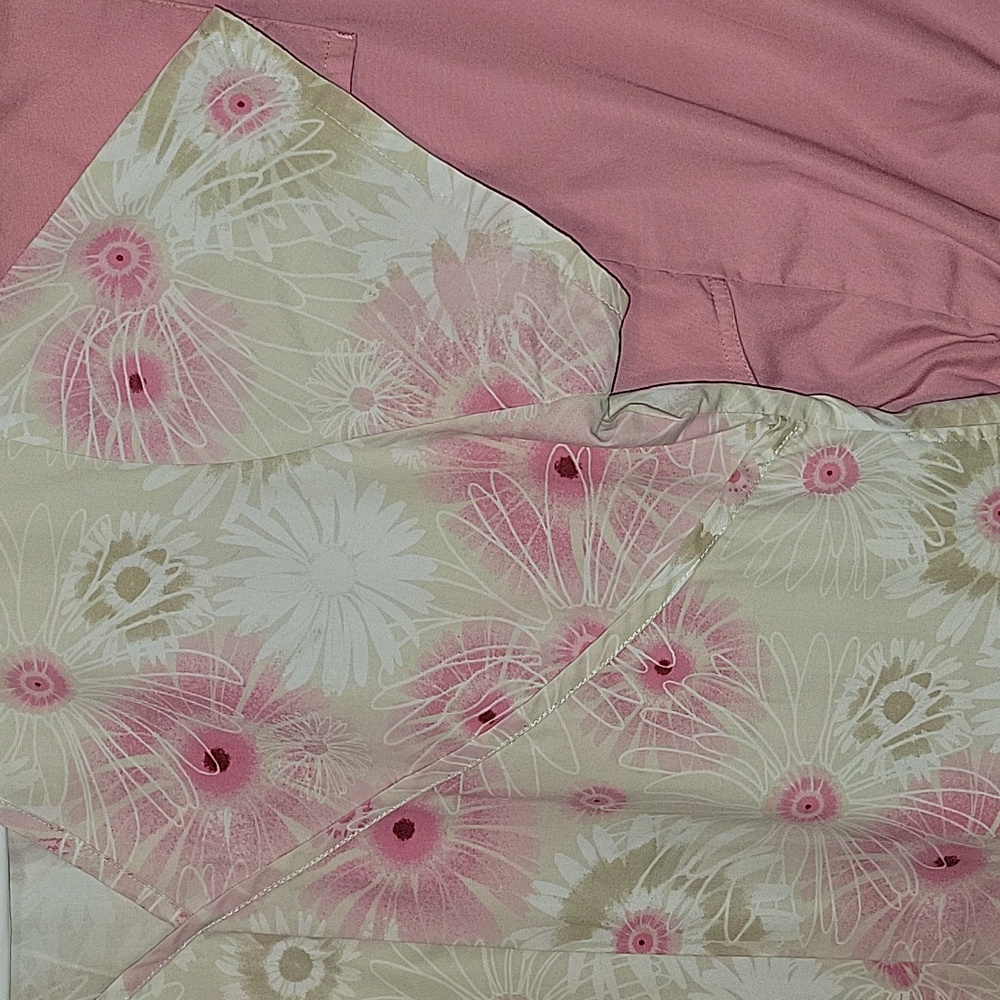 PRETTY PINK XL TOP LARGE BOTTOM
